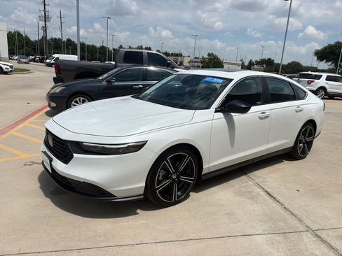 Certified 2024 Honda Accord Sport image 4