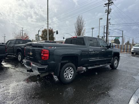Used 2018 Chevrolet Silverado 2500 LTZ w/ Duramax Plus Package image 5