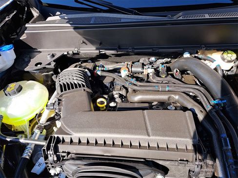 New 2025 Ford Maverick XLT w/ XLT Luxury Package image 15