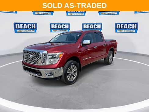 Used 2018 Nissan Titan SL AWD/4WD image 4