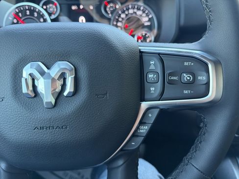 New 2026 RAM 1500 Big Horn AWD/4WD image 15