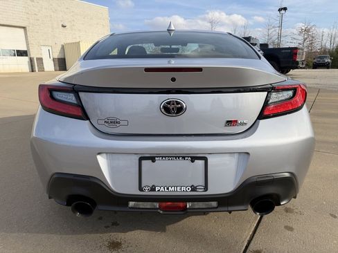 Certified 2025 Toyota GR86 w/ ALL Weather Mat Package (TMS) image 4