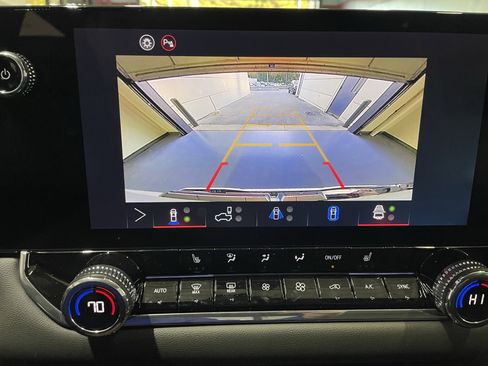 New 2026 GMC Canyon Elevation w/ Convenience Package image 16