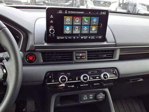 New 2025 Honda Pilot Touring image 16