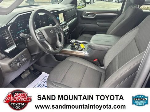 Used 2024 Chevrolet Silverado 1500 RST w/ Z71 Off-Road Package AWD/4WD image 13