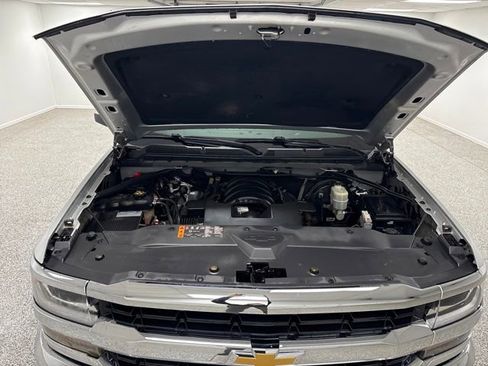 Used 2019 Chevrolet Silverado 1500 LT w/ All Star Edition image 18