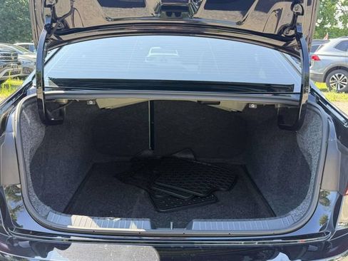 Used 2023 Volkswagen Jetta SE FWD image 6