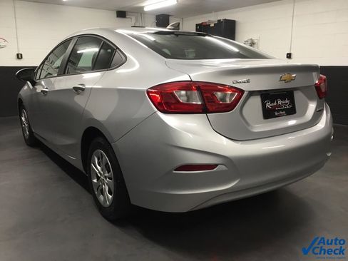 Used 2019 Chevrolet Cruze LS w/ LS Fleet Convenience Package image 8