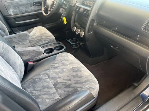 Used 2004 Honda CR-V EX image 6