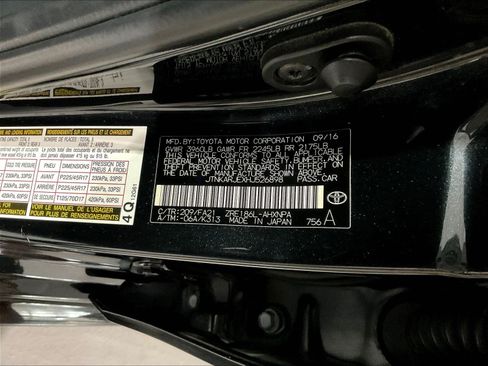 Used 2017 Toyota Corolla iM w/ All-Weather Mat Package FWD image 18