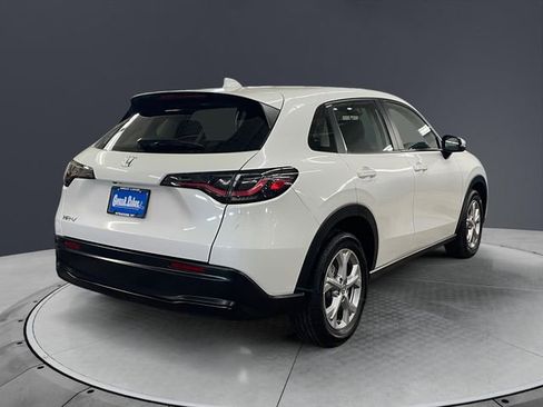 Certified 2025 Honda HR-V LX image 5