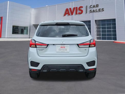 Used 2025 Mitsubishi Outlander Sport SE AWD/4WD image 5