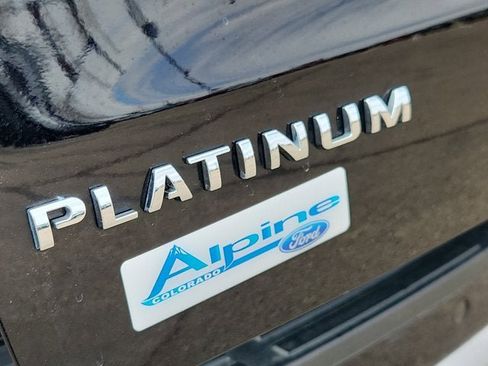 Used 2023 Ford Expedition Platinum AWD/4WD image 16