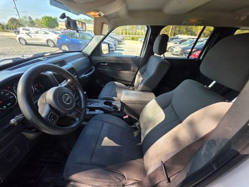 Used 2012 Jeep Liberty Sport w/ Popular Equipment Group image 12