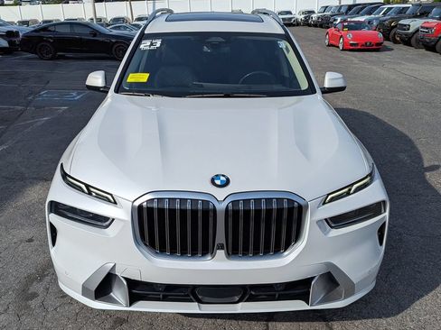 Used 2023 BMW X7 xDrive40i w/ Premium Package AWD/4WD image 4