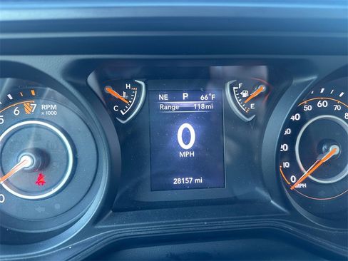 Certified 2024 Jeep Gladiator Sport image 19