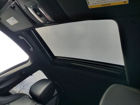 Used 2022 Mercedes-Benz GLE 350 GLE 350 w/ Premium Package image 11