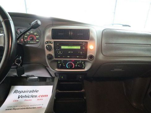 Used 2010 Ford Ranger XLT AWD/4WD image 13