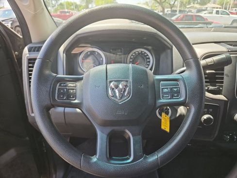Used 2018 RAM 2500 Tradesman w/ Chrome Appearance Group AWD/4WD image 11