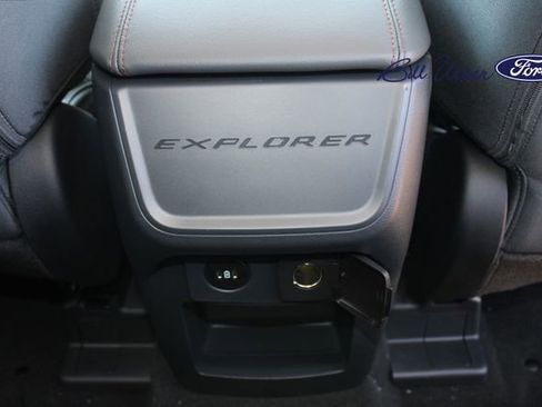 New 2026 Ford Explorer Active RWD image 11