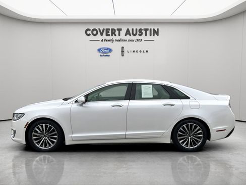 Used 2020 Lincoln MKZ w/ Convenience Package image 2