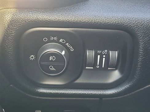 Used 2022 RAM 1500 Laramie image 25