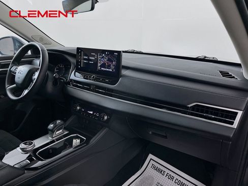 Used 2025 Mitsubishi Outlander SE FWD image 36