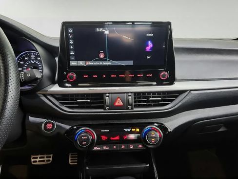 Certified 2024 Kia Forte GT-Line FWD image 17