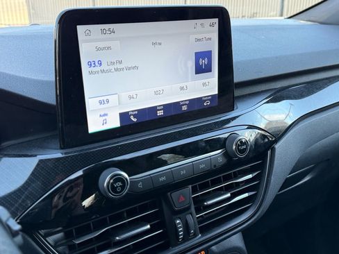 Used 2025 Ford Escape ST-Line image 30