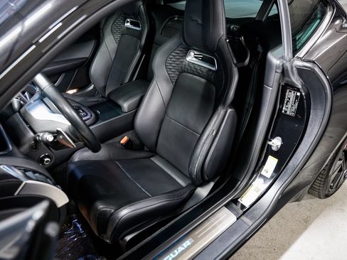 Used 2022 Jaguar F-TYPE Coupe RWD image 17