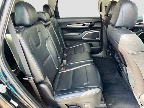 Used 2022 Kia Telluride LX AWD/4WD image 27