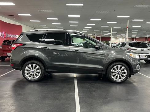 Used 2018 Ford Escape Titanium image 8