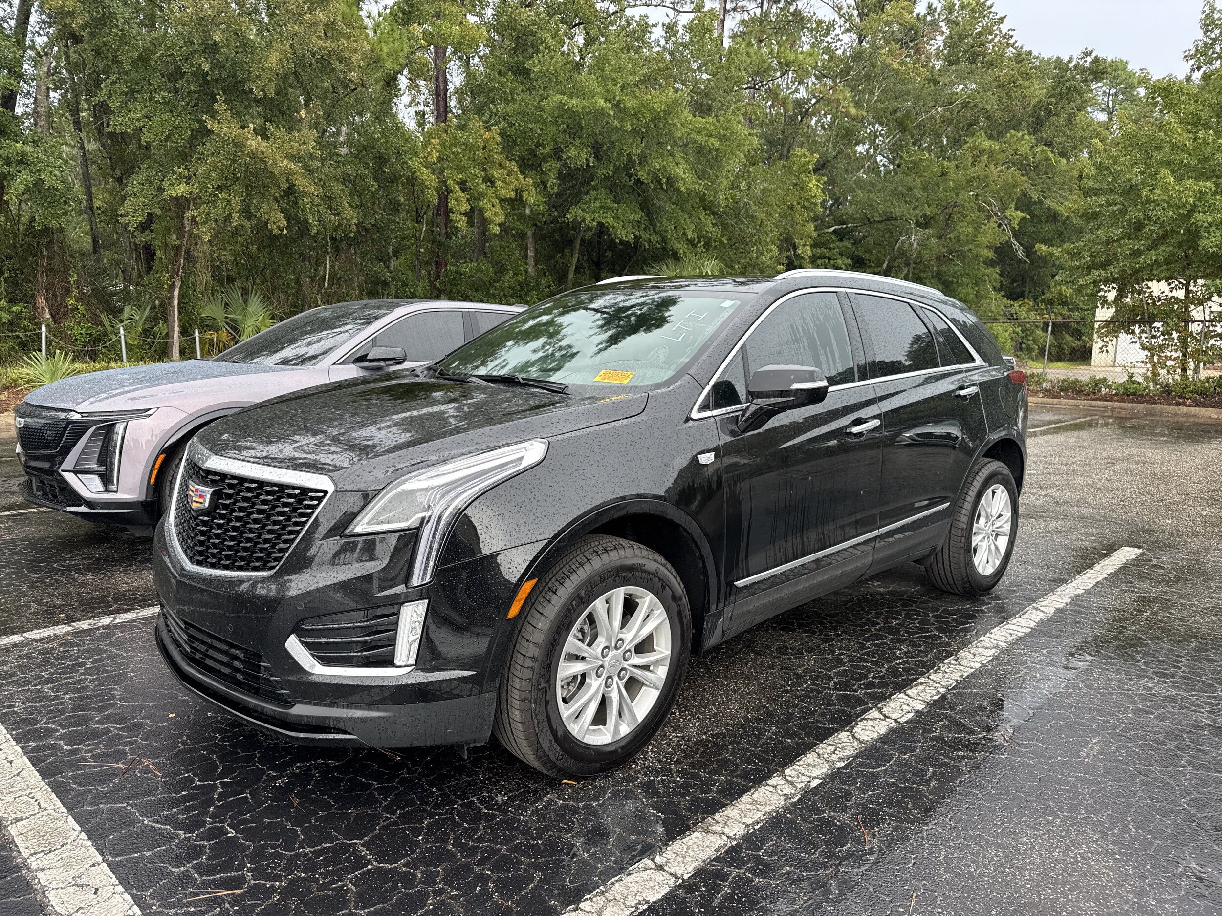 Used 2026 Cadillac XT5 Luxury w/ LPO, Floor Liner Package FWD image 1