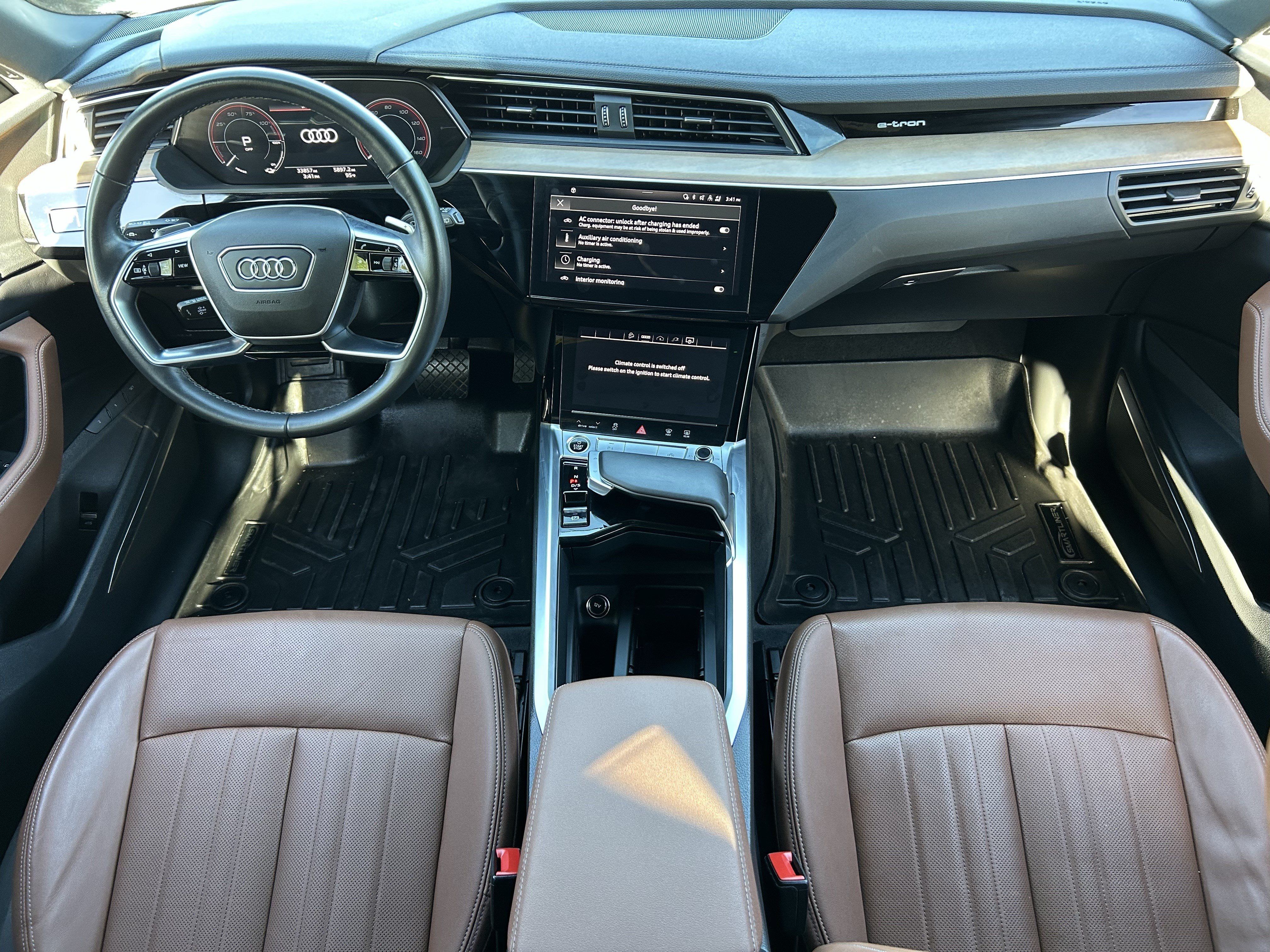 Used 2024 Audi Q8 e-tron Premium Plus w/ Premium Plus Package AWD/4WD image 13