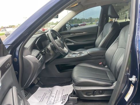 Used 2023 INFINITI QX60 Sensory w/ Cargo Package FWD image 13