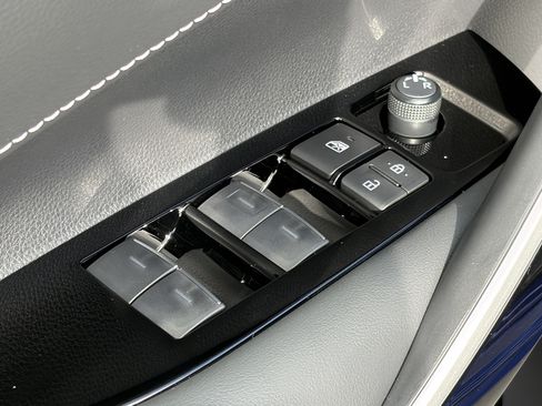 Certified 2026 Toyota Corolla XSE FWD image 31