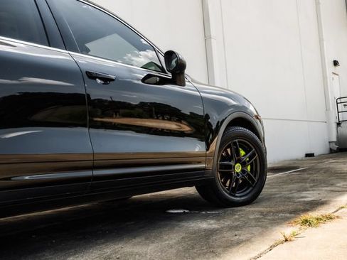 Used 2014 Porsche Cayenne S AWD/4WD image 26