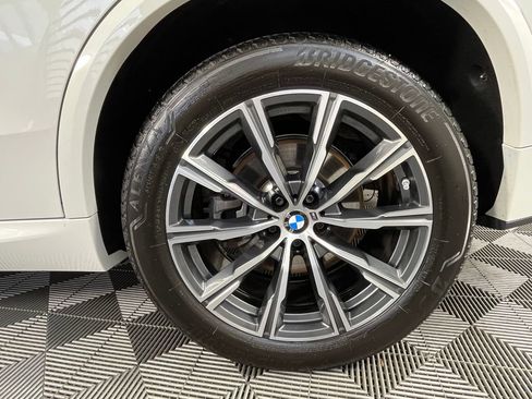 Certified 2024 BMW X5 xDrive40i w/ M Sport Package AWD/4WD image 14