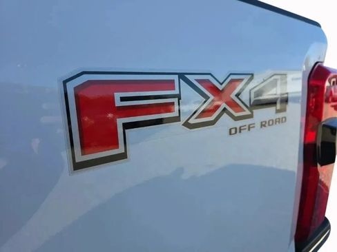 Used 2023 Ford F250 Lariat w/ Chrome Package AWD/4WD image 12