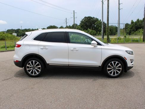 Used 2019 Lincoln MKC Reserve w/ MKC Technology Package FWD image 19