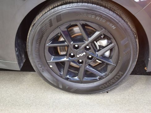 Used 2025 Kia K5 LXS image 34