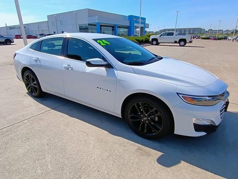 Used 2024 Chevrolet Malibu LT w/ Sport Edition FWD image 15