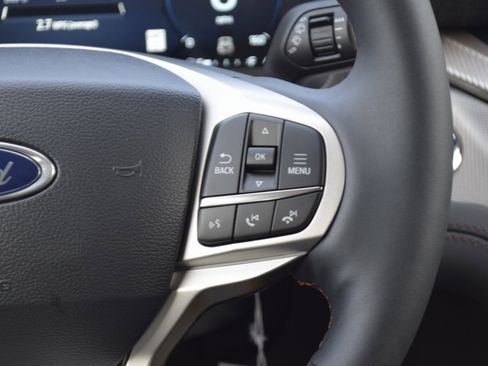 New 2026 Ford Explorer Active w/ Active Comfort Package image 10