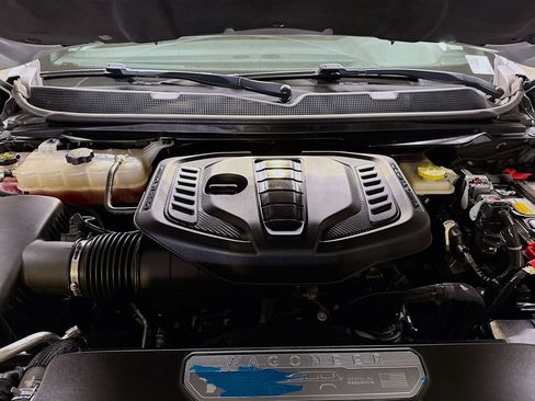 Used 2024 Jeep Wagoneer Series II AWD/4WD image 34