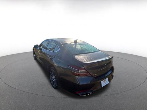 Used 2025 Genesis G70 2.5T image 6