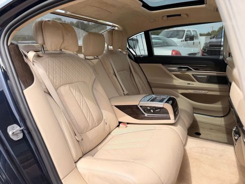 Used 2016 BMW 750i xDrive AWD/4WD image 43