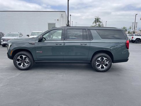 New 2026 GMC Yukon XL AT4 AWD/4WD image 8