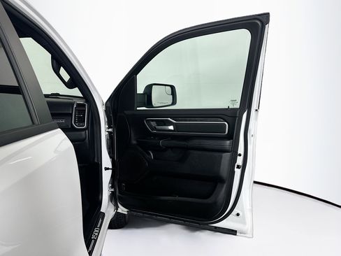 Used 2023 RAM 1500 Big Horn image 31