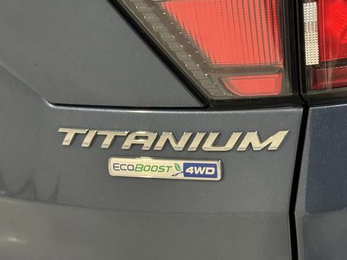 Used 2018 Ford Escape Titanium image 46