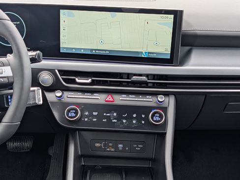 New 2026 Hyundai Sonata Limited image 12